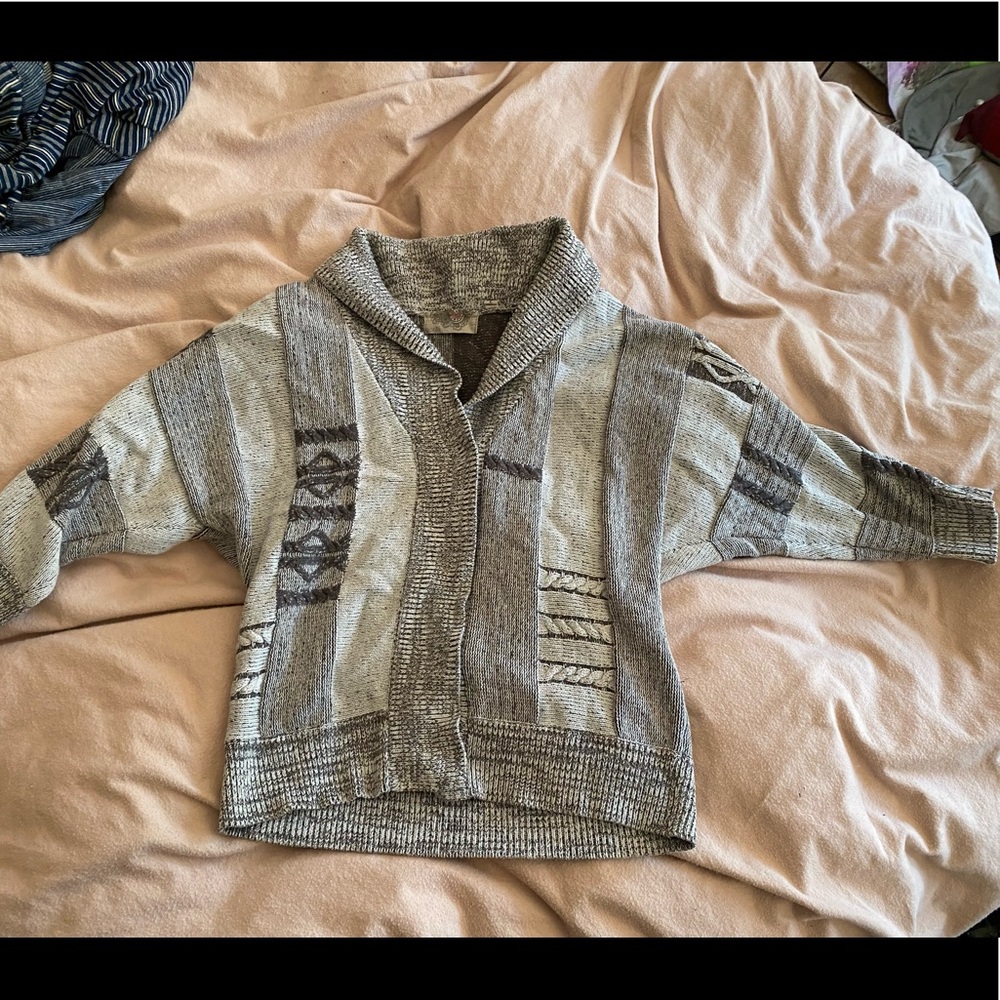3/4th sleeve sweater